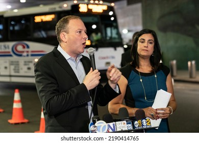 New York, NY - August 15, 2022: U. S. Representatives Lee Zeldin And Nicole Malliotakis Hold Press Conference At Port Authority Bus Terminal