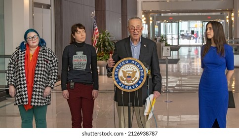 NEW YORK, NY – FEBRUARY 20, 2022: U.S. Senator Chuck Schumer Together With Advocates Announces A Demand For Vote In The Senate On Insulin Cost Cap.