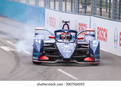 NEW YORK, NY - JULY 10, 2021: Robin Frijns (car No. 4) Of Envision Virgin Racing Drives During The ABB FIA Formula E Championship, New York City E-Prix Round 10, In Brooklyn.