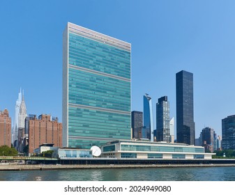 New York, NY - July 27, 2021: The United Nations Headquarters Buildings In Manhattan, NYC. The Buildings Are Seen From The East River. Prominent Is The 39 Story UN Secretariat Building (1952)