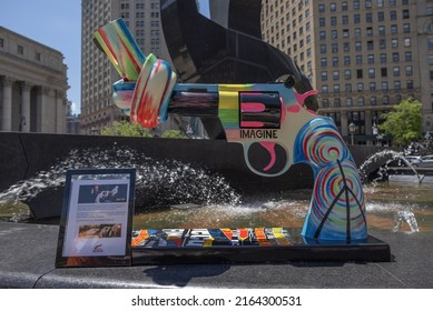 NEW YORK, N.Y. – June 4, 2022: Ringo Starr’s Design Of Carl Fredrik Reuterswärd’s “Non-Violence”, Also Known As “The Knotted Gun”, Is Seen During A Demonstration In Foley Square.