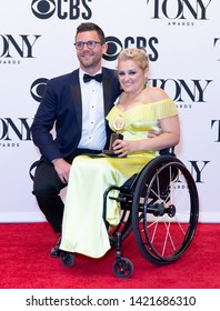 New York, NY - June 9, 2019: David Perlow And Ali Strokerwith Tony Award For Best Performance As Actress In Musical Pose At Media Room Of 73rd Annual Tony Awards At Radio City Music Hall