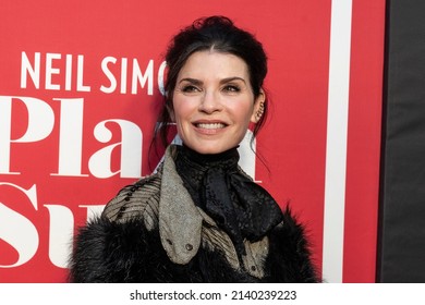 New York, NY - March 28, 2022: Julianna Margulies Attends Opening Night For Revival Of Plaza Suite By Neil Simon At Hudson Theatre