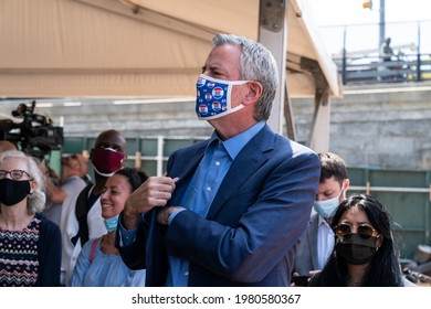 New York, NY - May 20, 2021: Mayor Bill De Blasio Attends The Universal Hip Hop Museum Groundbreaking Ceremony At Bronx Point