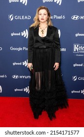 New York, NY - May 6, 2022: Amber Tamblyn Attends 33rd Annual GLAAD Media Awards At Hilton Midtown