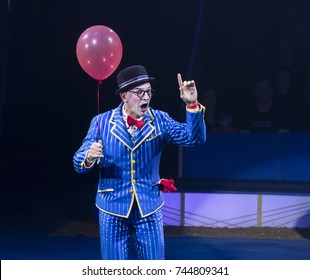 New York, NY - October 29, 2017: Clown Joel Jeske Perform At Big Apple Circus Opening Night At Lincoln Center Damrosch Park