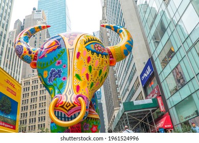 New York, NY United States Of America - November 3, 2016: A Fancy Animal Carnival By Hung Yi At The Garment District Pedestrian Plaza NYC. Large Scale Colorful Sculptures