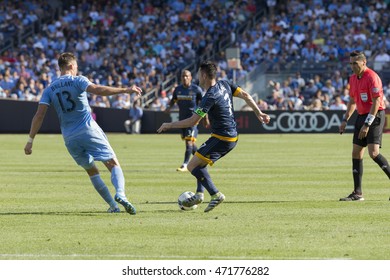 New York, NY USA - August 20, 2016: Robbie Keane (7) Of LA Galaxy Controls Ball During MLS Match Against NYC FC On Yankees Stadium