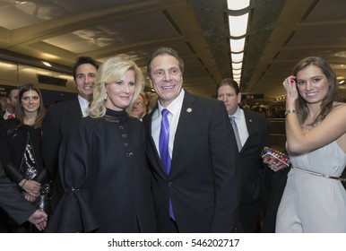 New York, NY USA - December 31, 2016: Sandra Lee And Governor Andrew Cuomo Attend 2nd Avenue Subway Celebration At 72nd Street Station In Manhattan