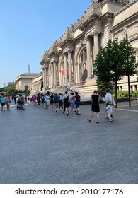 New York, NY  USA - July 16, 2021: New York City, New Yorkers Outside Metropolitan Museum Of Art During Last Weeks Of Covid-19 Pandemic Restrictions