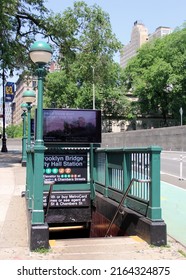 New York, NY, USA - May 21, 2022: Subway Entrance Of The Brooklyn Bridge-City Hall Station, In Lower Manhattan