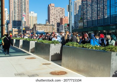 New York, NY, USA - November 19, 2021: Thousands Line Up For Day 1 Of The Three Day Anime NYC Convention At The Javits Center