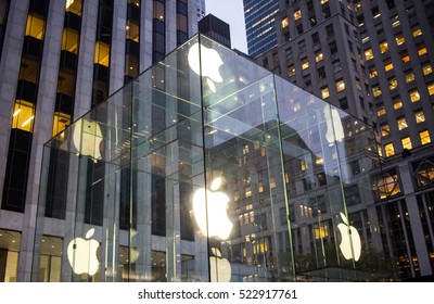 NEW YORK, NY, USA - OCTOBER 20, 2016: Apple store on the fifth avenue on New York City. The cube glass entrance was designed by the United States-based architectural practice Bohlin Cywinski Jackson