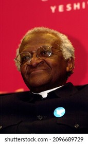 New York NY USA-April 1, 2003 Archbishop Desmond Tutu Speaks At The Benjamin Cardozo Law School Of Yeshiva University Where He Received An Award From The School. 