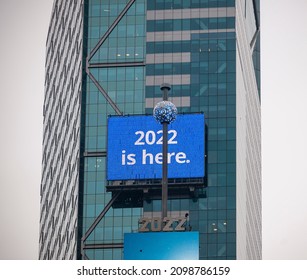 New York NY USA-December 30, 2021 The New Year's Eve Ball On The Roof Of One Times Square Is Tested