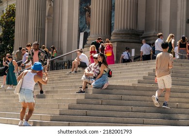 New York NY USA-July 23, 2022 Visitors Outside The Metropolitan Museum Of Art In New York Bake During The Heat Wave