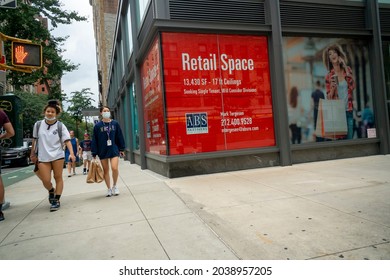 New York NY USA-September 5, 2021 Vacant Retail Space In Greenwich Village In New York