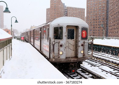 NEW YORK, NY-JAN 03 :Heavy snow, Subway A, New York, Manhattan, January 03, 2014 