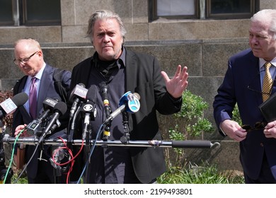 NEW YORK, NYUSA - September 8, 2022: Steve Bannon, Former Adviser To Donald Trump, Center, During A Press Conference Outside Of Manhattan State Supreme Court 