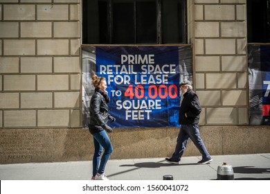 New York NY/USA-April 20, 2018 A Vacant Retail Space On Wall Street In Lower Manhattan In New York