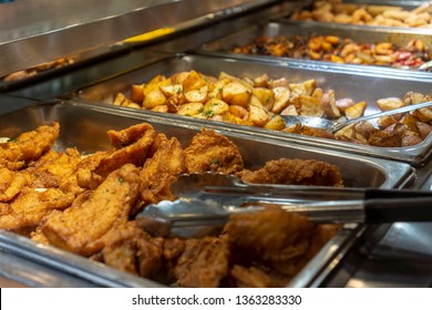 New York NY/USA-April 7, 2019 A Hot Food Bar In A Delicatessen In New York