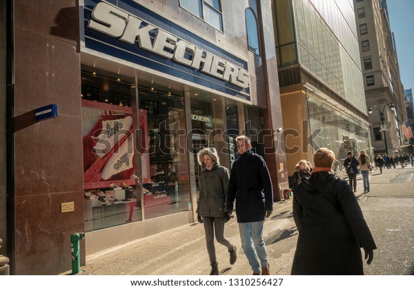 skechers 42nd and 5th