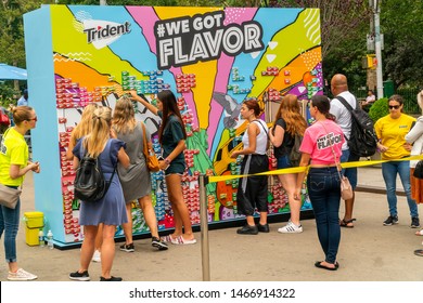 New York NY/USA-July 31,2019 Visitors To Flatiron Plaza Participate In Mondelez InternationalÕs Trident Branding Event, Entitle We Got Flavor.