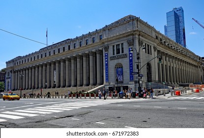 NEW YORK, NY/USA-JULY 4, 2017:  The Moynihan Train Hall is the new Penn Station being created in the old Post Office building in midtown Manhattan.