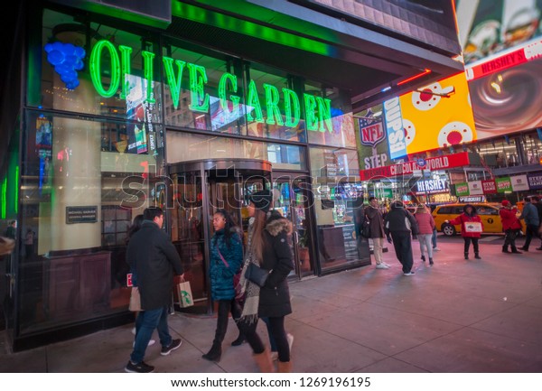New York Nyusamarch 20 2018 Olive Stock Photo Edit Now 1269196195