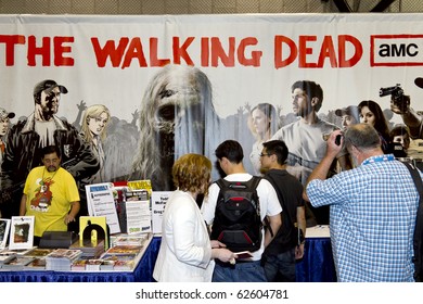 NEW YORK - OCTOBER 8:Newsworthy: Convention Goers Near 