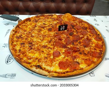 New York Pizza The Biggest Pizza In Town From Pizza Company In Thailand In June 2021 In Bangkok Thailand