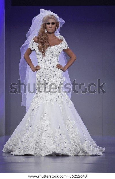 New York September 17 Model Walks Stock Image Download Now