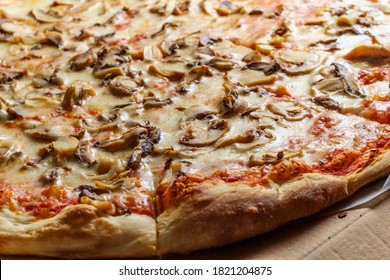 New York Style Cheese Pizza Slice With Mushroom Topping