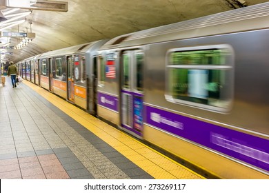 New York Subway Station Fast Moving.