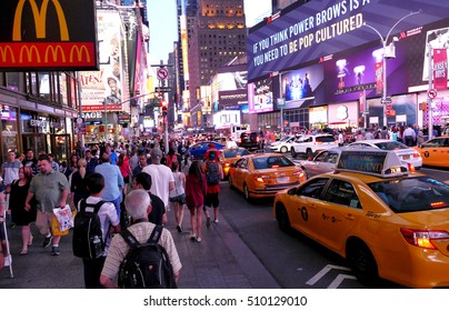 NEW YORK, UNITED STATES. AUGUST 24TH 2016. Tourists in Times Square at evening hours. - Shutterstock ID 510129010