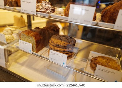 NEW YORK, UNITED STATES- FEBRUARY 16, 2022: Interior Bar Design And Counter Decoration At 'BLUE BOTTLE CAFE' Famous Coffee Shop And Bakery Store Near W 40TH STREET And Bryant Park- NYC, USA