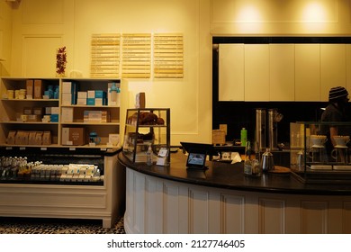 NEW YORK, UNITED STATES- FEBRUARY 16, 2022: Soft Focus Of Interior Design And Counter Decoration At 'BLUE BOTTLE CAFE' Famous Coffee Shop And Bakery Store Near W 40TH STREET And Bryant Park- NYC, USA