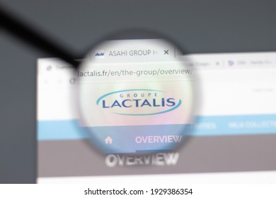 Lactalis Images Photos Et Images Vectorielles De Stock Shutterstock