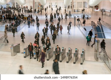 New York, USA - APR 2019 : Top View Of Undefined Passenger And Tourist Walking And Swipe The Card For In And Out The Subway In Rush Hour On April 3, 2019, Lower Manhattan,New York, United State