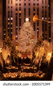 New York, USA - December 24, 2019: Christmas Tree At Rockefeller Center