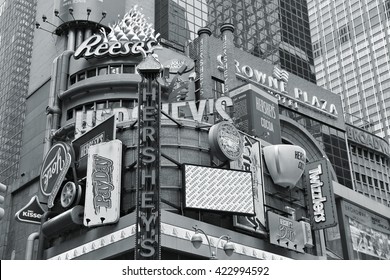 NEW YORK, USA - JULY 3, 2013: Famous Hershey's ad at Times Square in New York. Hershey Company is a chocolate manufacturer founded in 1894. It employs 13,700 people (2010).