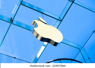 NEW YORK, USA - MARCH 26: On Fifth Avenue largest and the most expensive street of New York, the flagman branded shop Apple Store settled down on March 26, 2014 in New York, USA