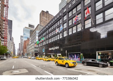 New York, USA - May 26, 2017: Yellow Cabs Parked In Front Of The Bloomingdale's Department Store, Owned By Macy's, Inc.