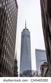 New York ,USA, November 30, 2018: Smoke On The Roof Of The World Trade Center In New York