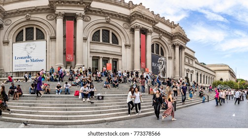 NEW YORK, USA - OCT 6, 2017: People  Wait At The Metropolitan Museum Of Art For Entrance And Relax At  Stairs. The Metropolitan Museum Of Art Or 