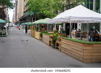 New York, USA - October 10 2020: An Outdoor Restaurant In Midtown Manhattan. Covid Outdoor Dining