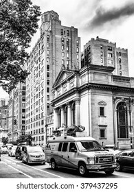 NEW YORK, USA - SEP 22, 2015: Architecture Of The Eighth Avenue (Manhattan). 8 Avenue Begins In The West Village Neighborhood At Abingdon Square