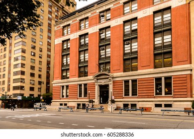 NEW YORK, USA - SEP 22, 2015: Eighth Avenue (Manhattan). 8 Avenue Begins In The West Village Neighborhood At Abingdon Square