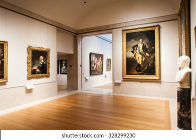 NEW YORK, USA - SEP 25, 2015: Picture Gallery In The Metropolitan Museum Of Art (the Met), The Largest Art Museum In The United States Of America