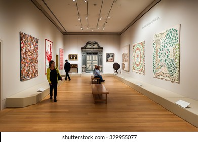 NEW YORK, USA - SEP 25, 2015: Picture Gallery In The Metropolitan Museum Of Art (the Met), The Largest Art Museum In The United States Of America